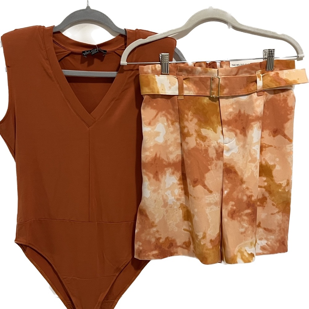 13. SP And 14. M/M Studio Badgley Mischka dark Orange bodysuit, shoulder pads - Picture 2 of 16